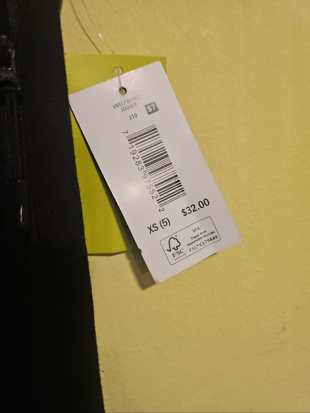 NWT Vively Boys Size XS(5) Black Jogger Sweatpants 2 Leg + 3 Zip Pockets Nice! - Picture 2 of 10